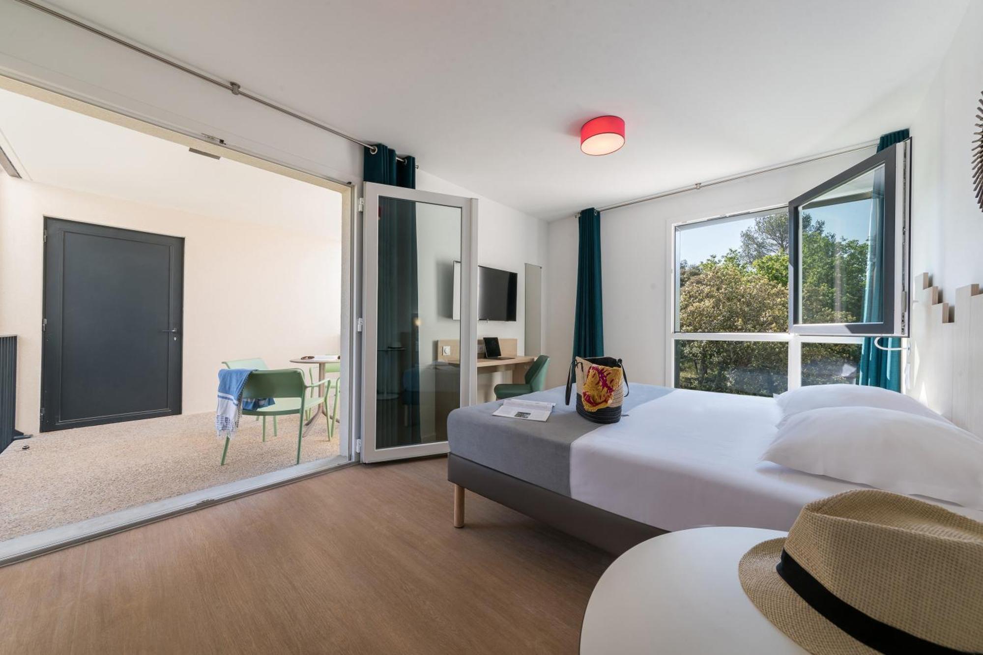 Belambra Clubs L'Isle Sur La Sorgue - Domaine De Mousquety Hotel Ngoại thất bức ảnh