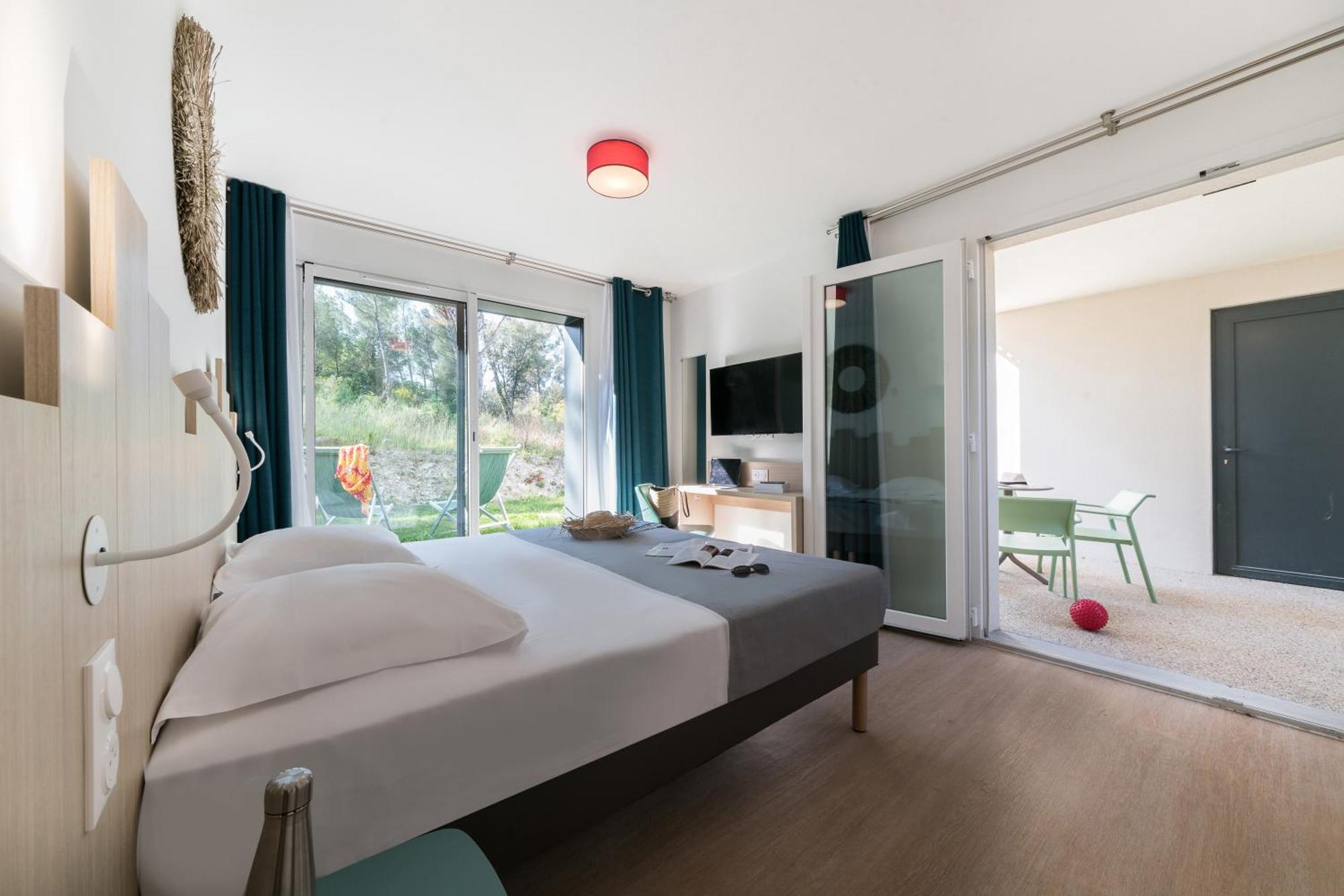 Belambra Clubs L'Isle Sur La Sorgue - Domaine De Mousquety Hotel Ngoại thất bức ảnh