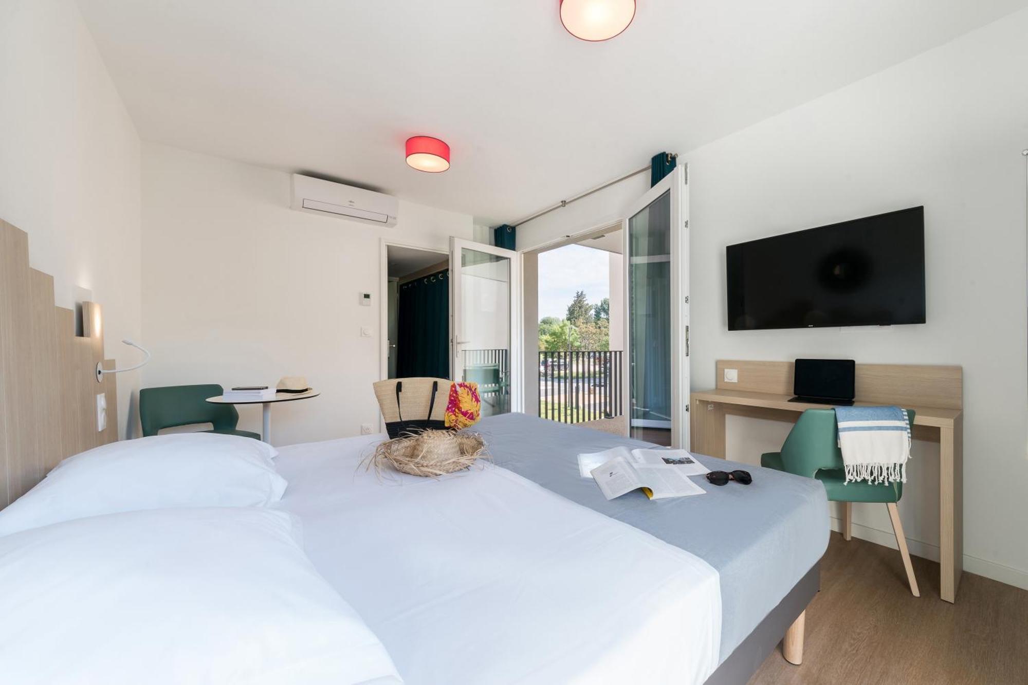 Belambra Clubs L'Isle Sur La Sorgue - Domaine De Mousquety Hotel Ngoại thất bức ảnh